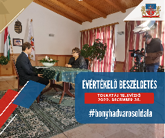 December 30-án látható majd az évértékelő interjú