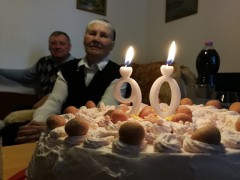 Fiatalos lendülettel éli a napjait Brigi néni