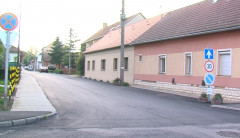 Mától lépett életbe a forgalmi rend változás a Táncsics utcában