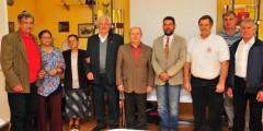 Legendás lánglovagok emlékeit idézi fel a könyv